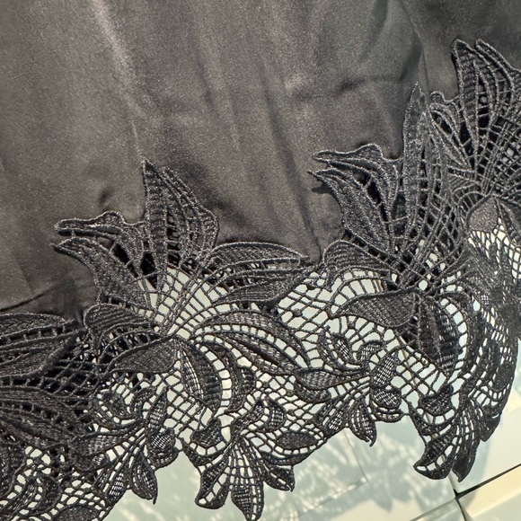 Anthropologie Vettora Off Shoulder Blouse by Eri + Ali Black/Crochet size M - Picture 4 of 5